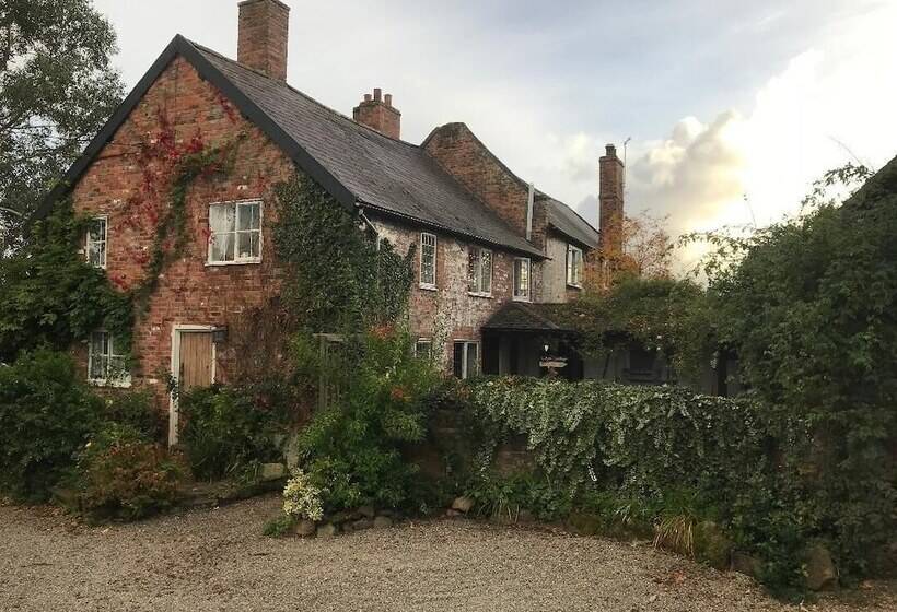 مبيت وإفطار The Old Dower House