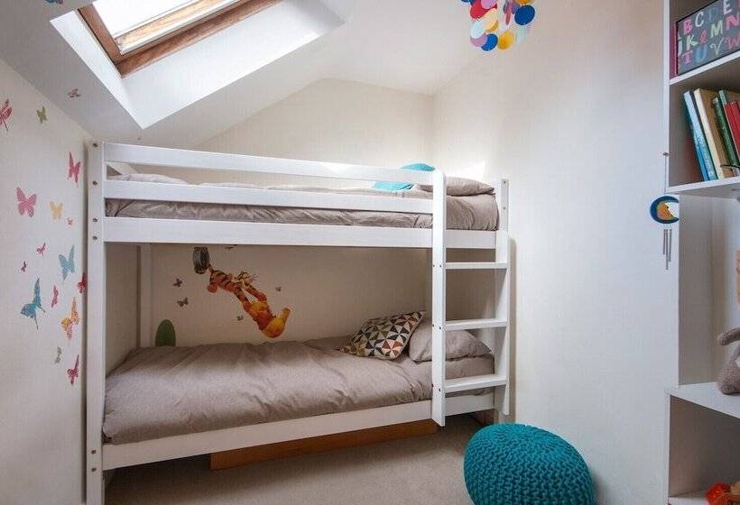 Church Cottage West Down, Sleeps 6 7, Dog Friendly