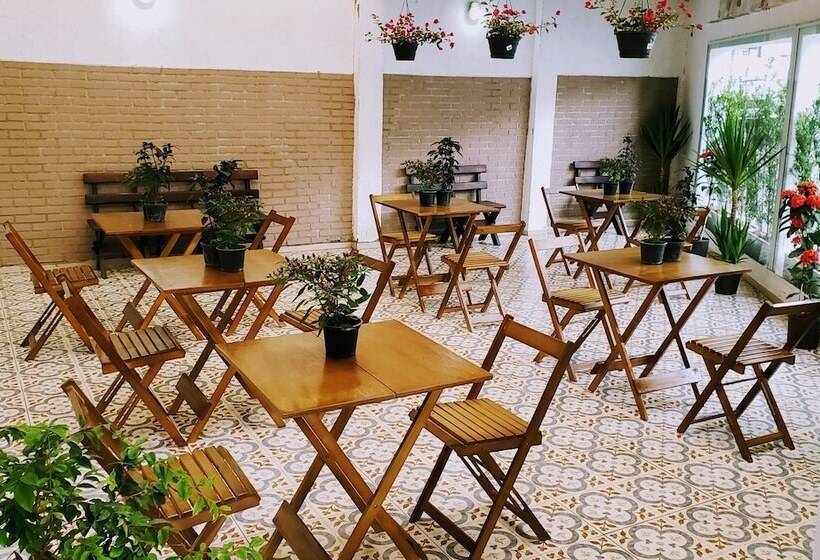 Deck Hostel Congonhas