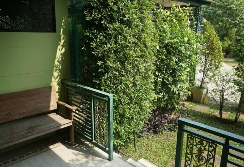 호텔 Garden Corner Resort &