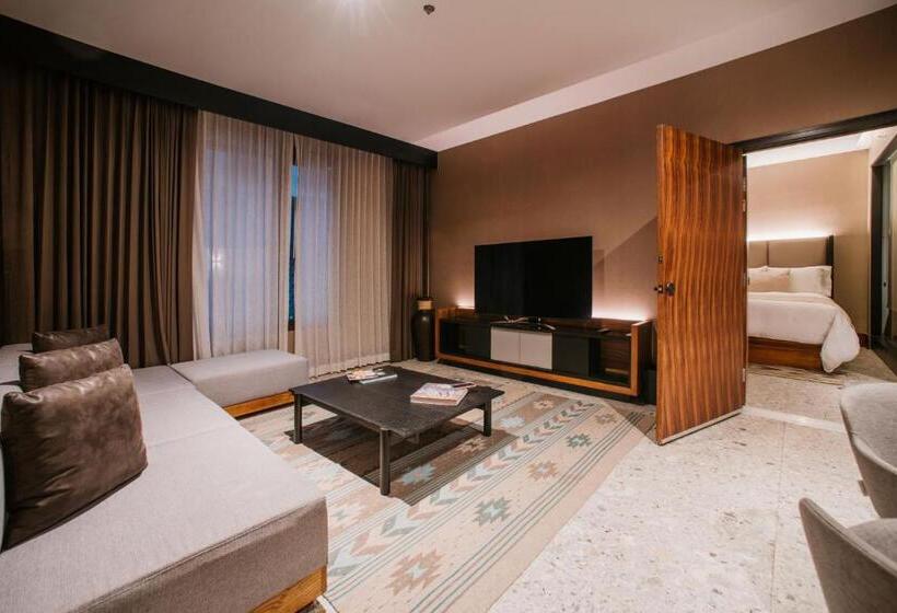 Отель Grand Fiesta Americana Oaxaca