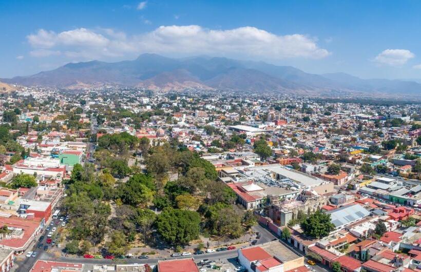 Отель Grand Fiesta Americana Oaxaca