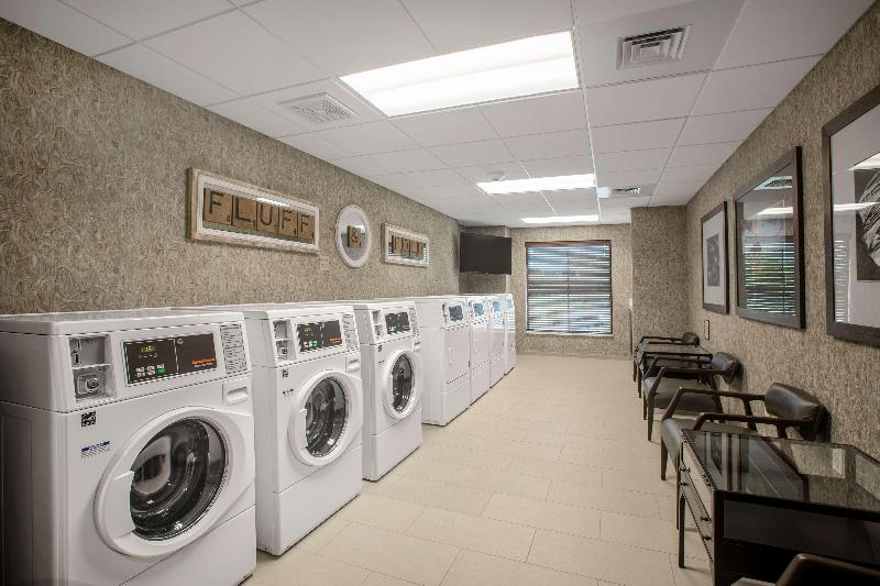 Отель Homewood Suites By Hilton Salina Downtown