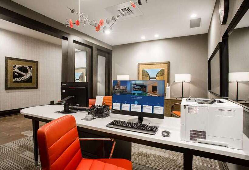 Отель Homewood Suites By Hilton Salina Downtown