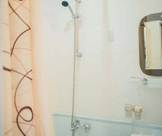 בית מלון כפרי Oktyabrskaya