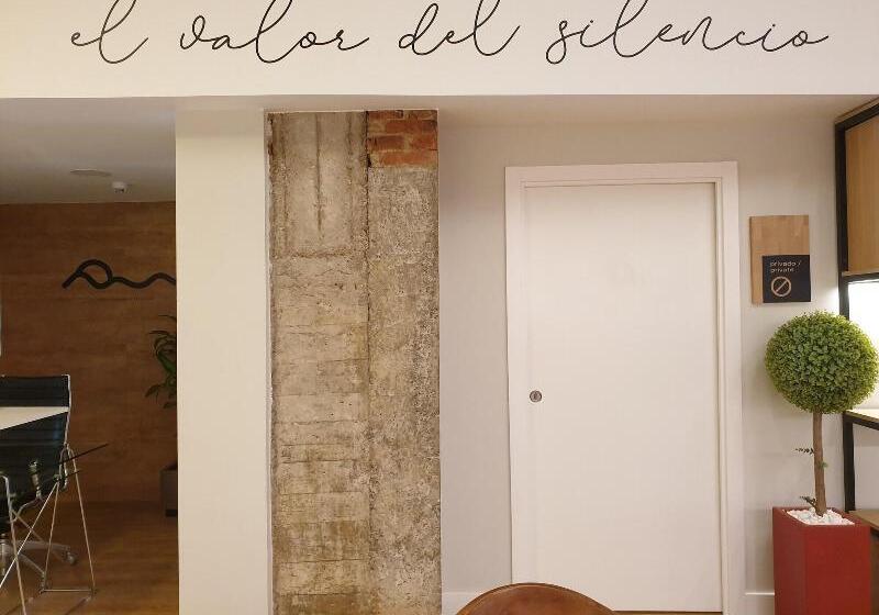 Отель Uma Suites Ondarreta