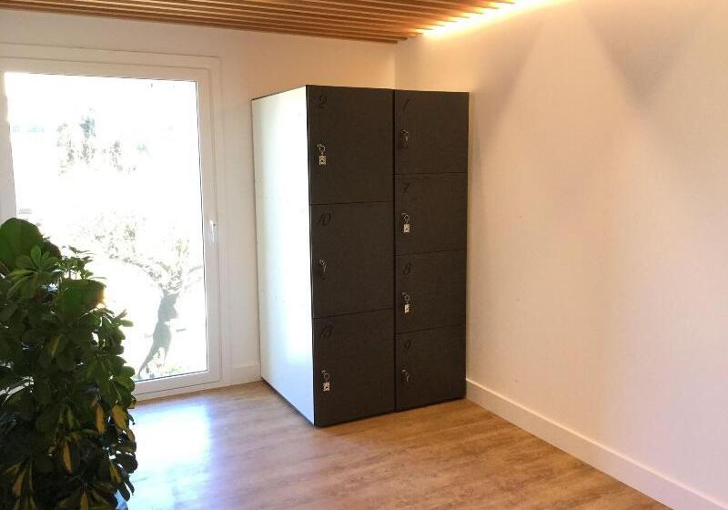 Отель Uma Suites Ondarreta