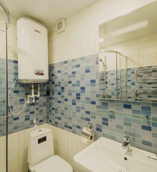 هتل Rooms And Breakfast