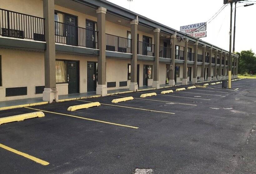 מוטל Travelers Inn