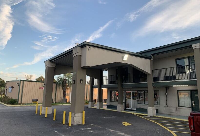 מוטל Travelers Inn