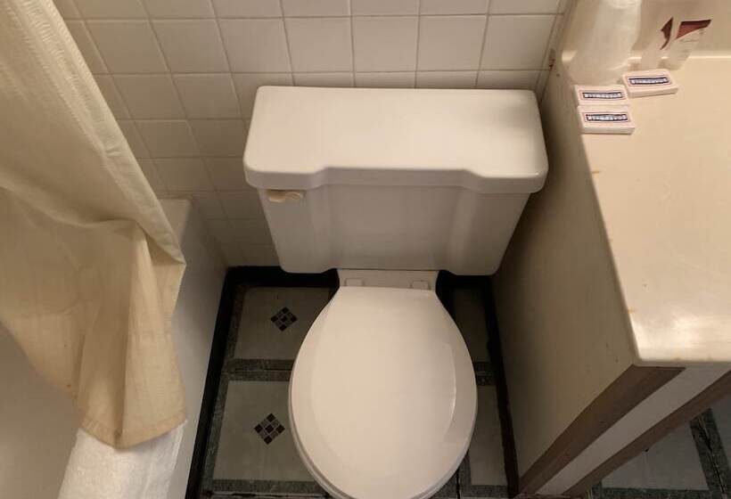 מוטל Travelers Inn