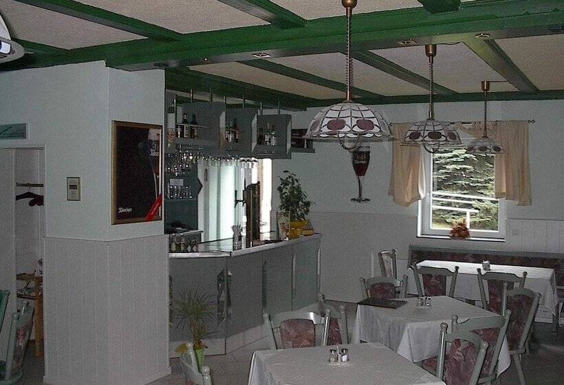 Pension & Gaststätte Zum Waldfrieden