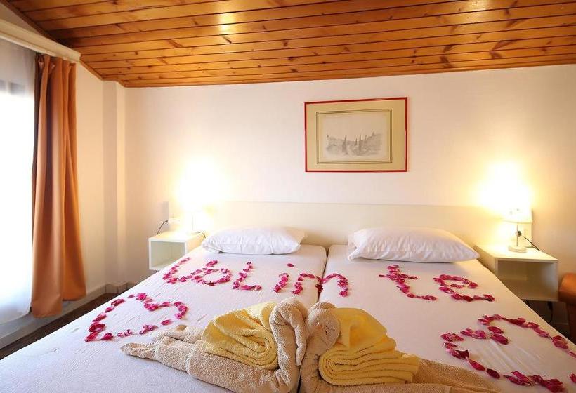 Pension Zeba & Riviera