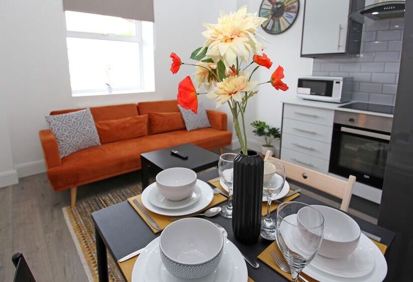 Sapphire House Apartments