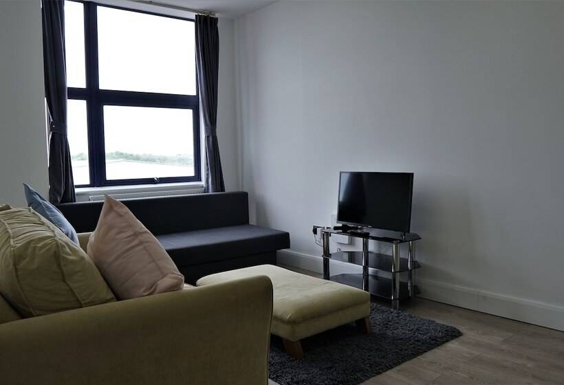 Sapphire House Apartments