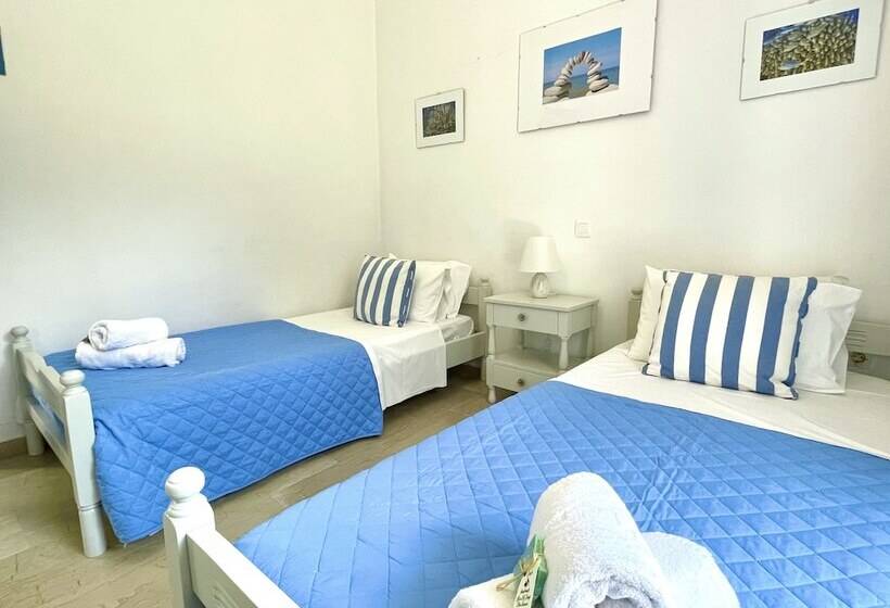 Sunflower Apartments & Studios