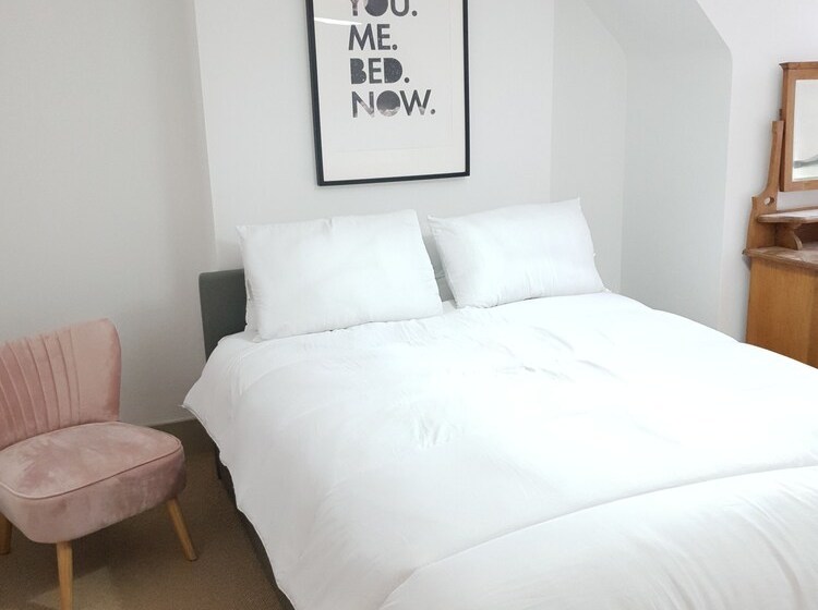 Time & Tide Town House