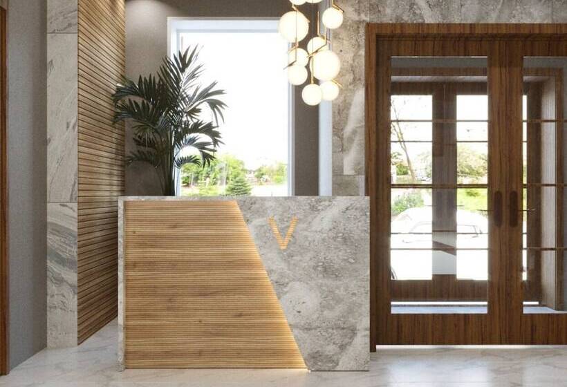 V Hotel & Rooftop Lounge