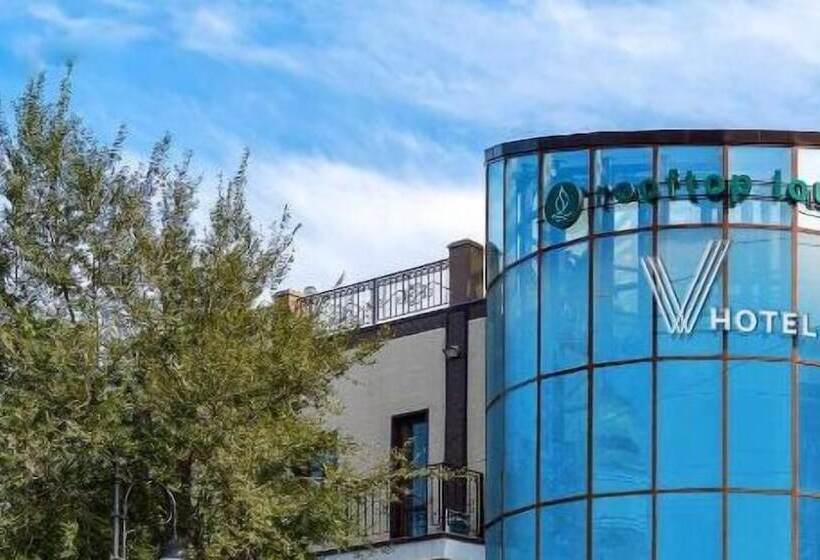 V Hotel & Rooftop Lounge