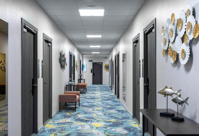 V Hotel & Rooftop Lounge