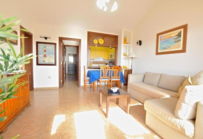 Apartamentos El Charcon