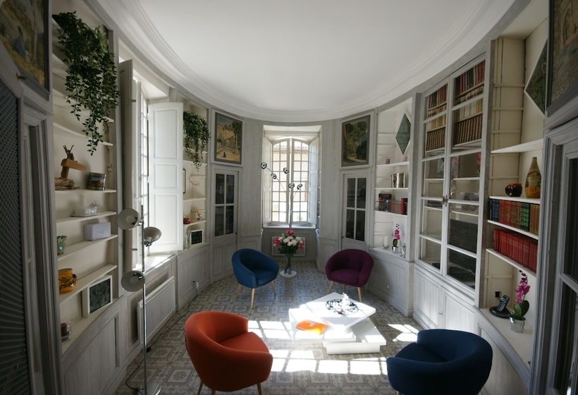 Appartement De Caractère Entre St Rémy Et Avignon, 74m2, 2 à 4 Personnes