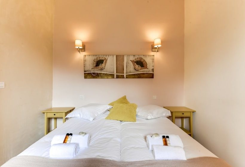 Appartement De Caractère Entre St Rémy Et Avignon, 74m2, 2 à 4 Personnes