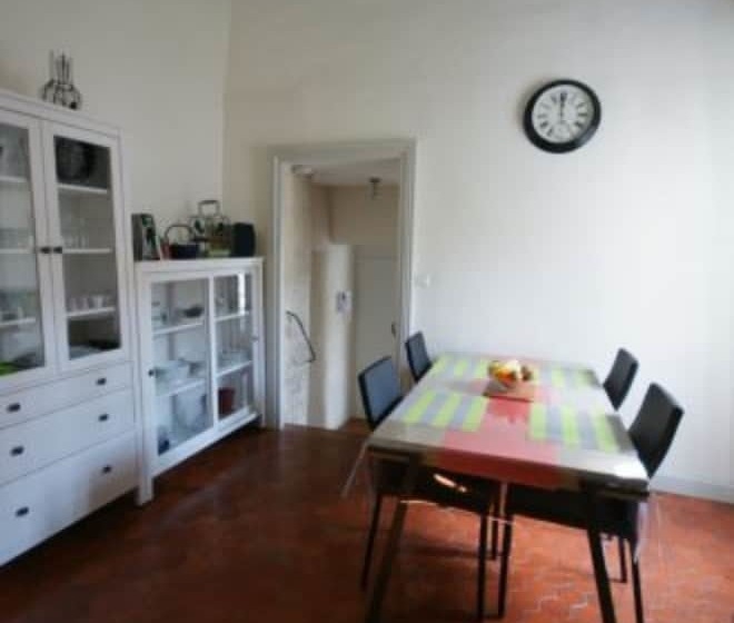 Appartement De Caractère Entre St Rémy Et Avignon, 74m2, 2 à 4 Personnes