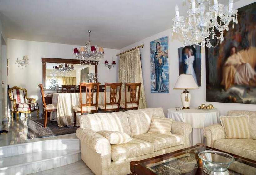 Beachside Bliss   Luxury Sanctuary & Private Pool