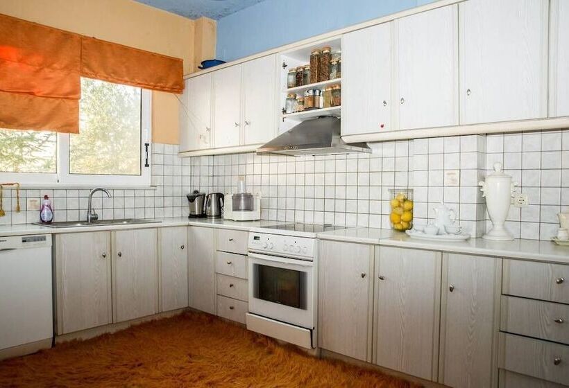 Beachside Bliss   Luxury Sanctuary & Private Pool