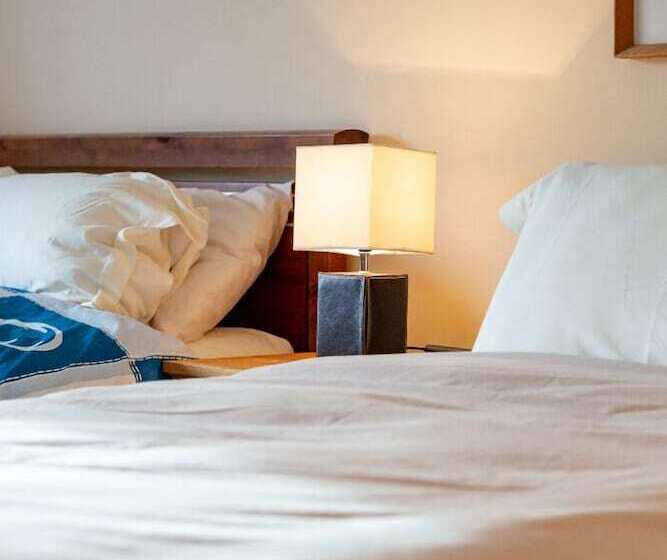 민박 Alaind Lodges