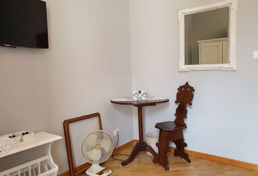 تختخواب و صبحانه Casa Signora Claudia