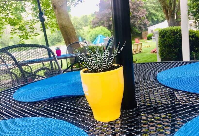 ベッドアンドブレックファースト Sesuit Harbor House