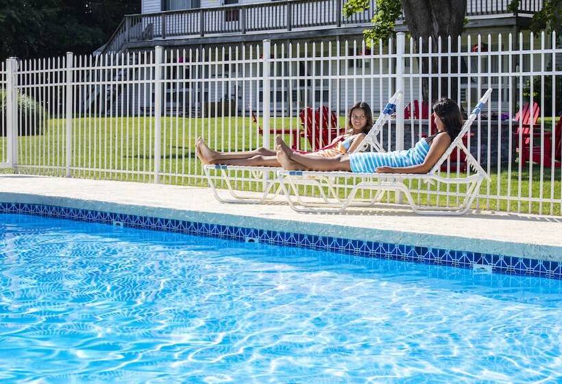 ベッドアンドブレックファースト Sesuit Harbor House