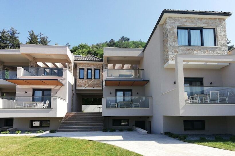 Bella Vista Luxury Apartments