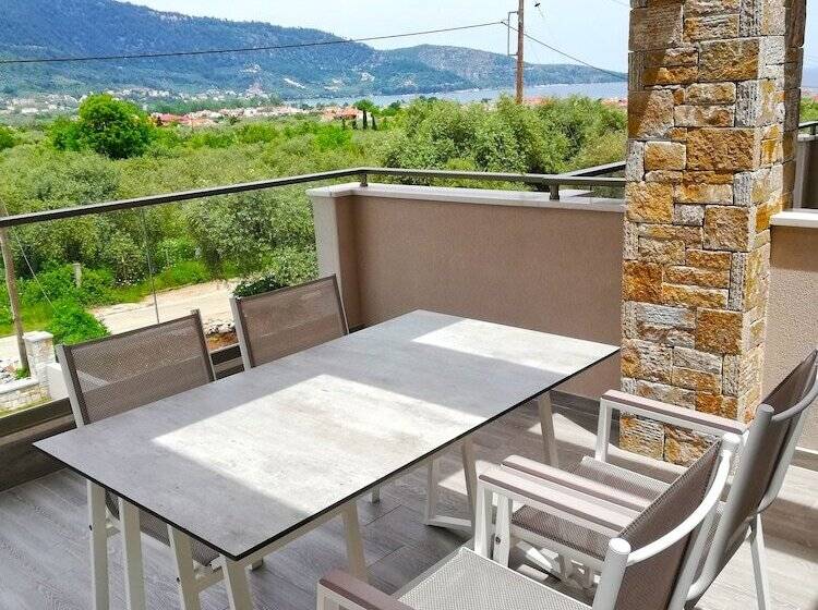 Bella Vista Luxury Apartments