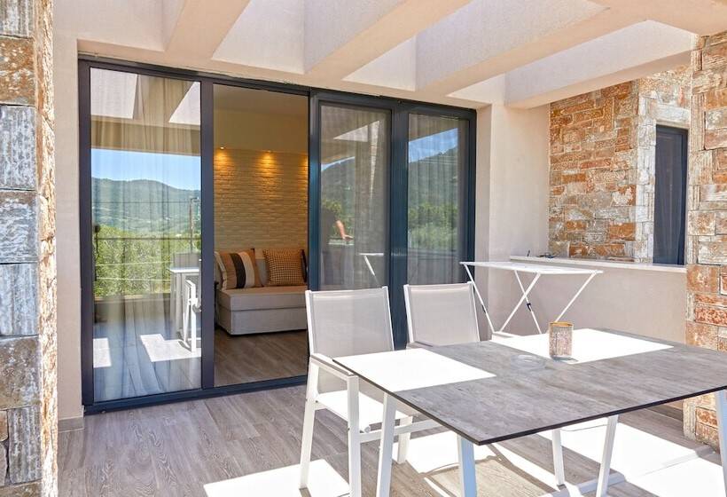 Bella Vista Luxury Apartments