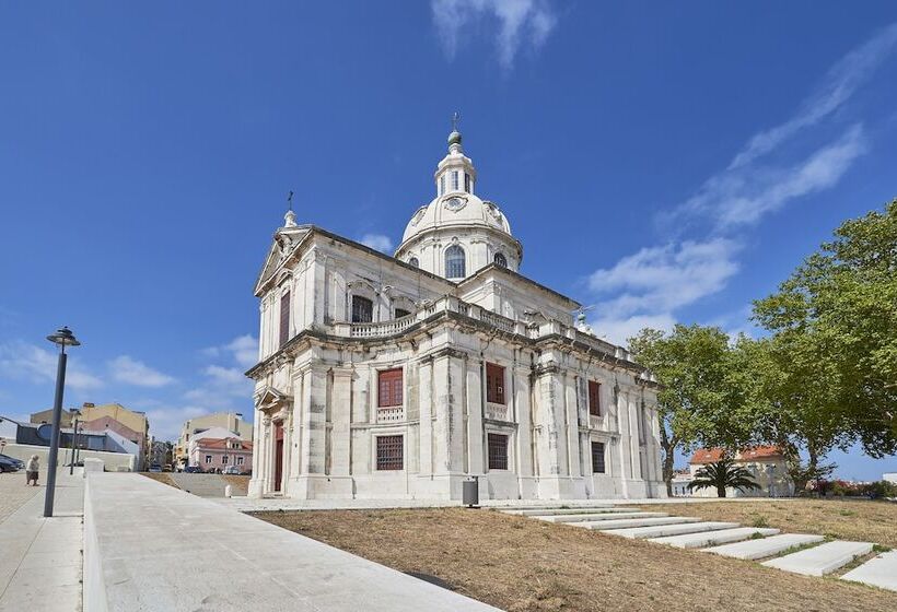 Belém Light Filled Apartment, By Timecooler