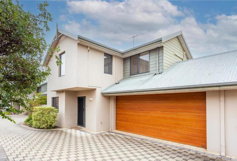 Coode Street Townhouse