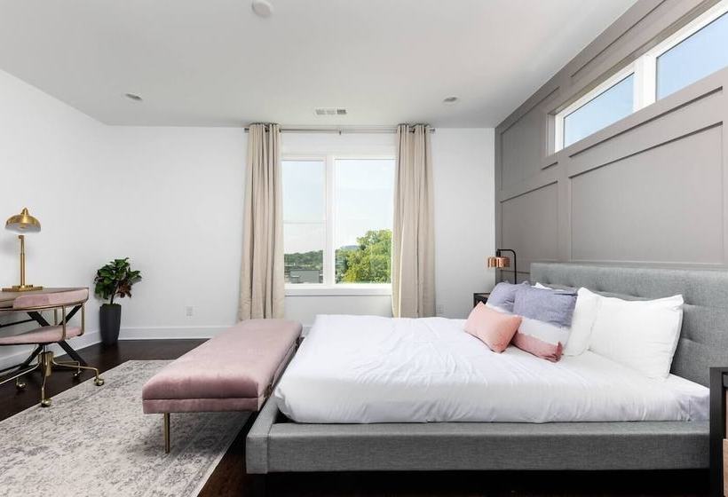 Domio Sylvan Park Elegant 8br 2 Houses