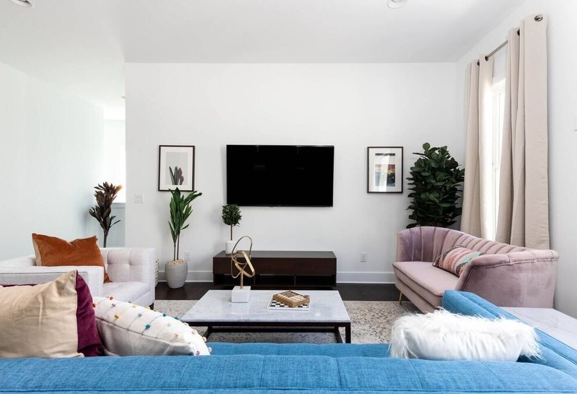 Domio Sylvan Park Elegant 8br 2 Houses