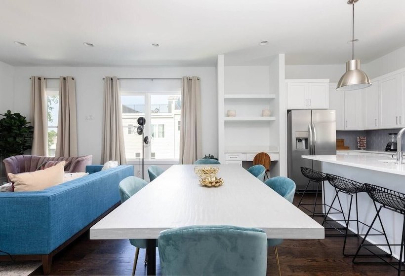 Domio Sylvan Park Elegant 8br 2 Houses