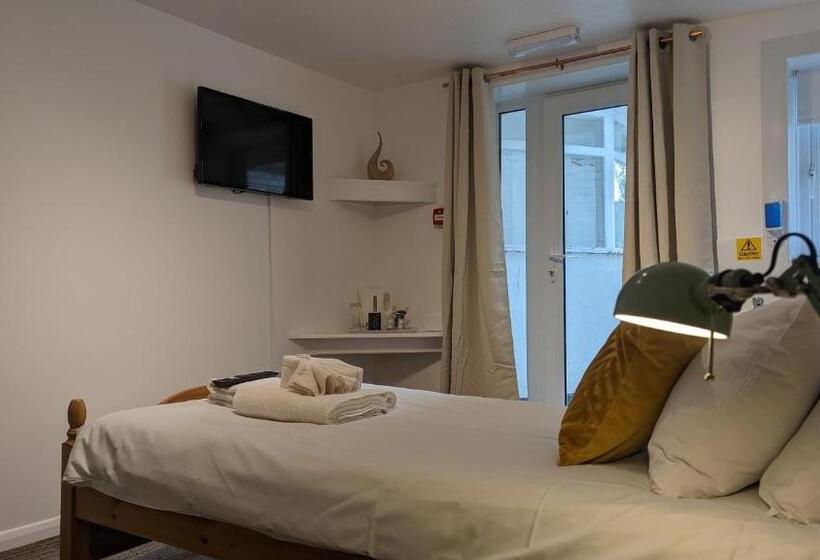 Dover Town Rooms   Short Lets & Serviced Accommodation   Dover