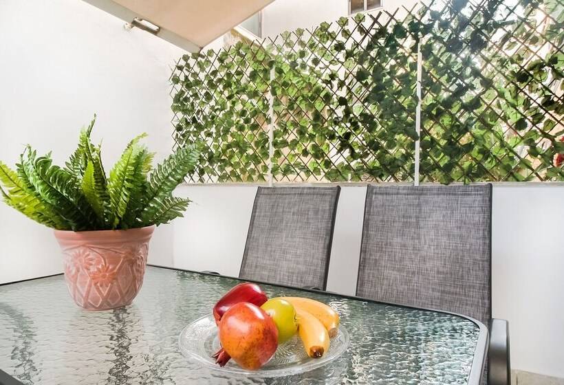 Elegant And Renovated Flat In Dafni