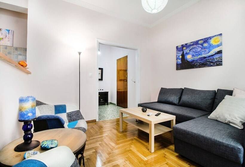 Elegant And Renovated Flat In Dafni