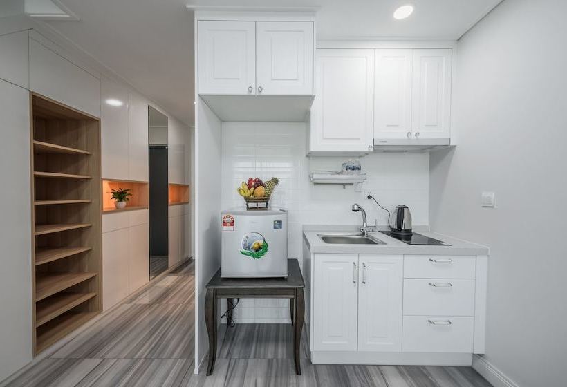 Eman Gold Class Service Apartment