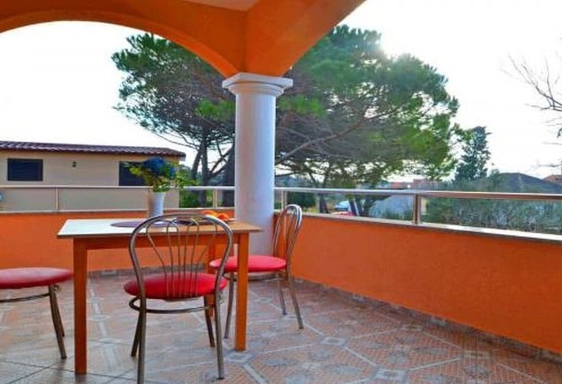 Holiday Apartment Lungomare