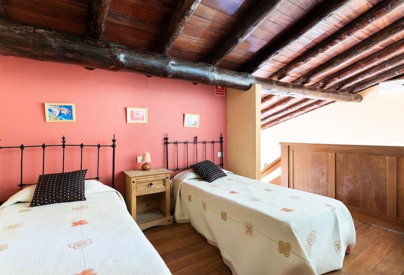 Homelike Charming Rustic House El Pinar