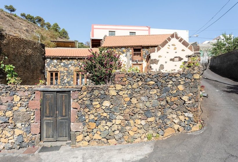 Homelike Charming Rustic House El Pinar