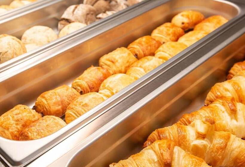 ホテル 3k Porto Aeroporto